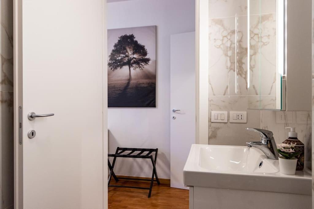 Wraparound Lake Views Bellavista Residence Campione dʼItalia Exterior foto