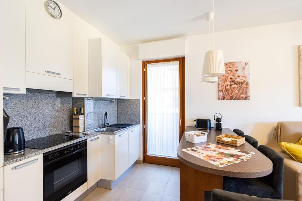 Wraparound Lake Views Bellavista Residence Campione dʼItalia Exterior foto